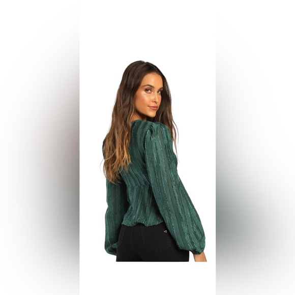 Lulus  Spread the Cheer Green Peplum Blouse Sz. M NWT - Picture 3 of 10